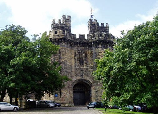 Lancaster city centre castle property
